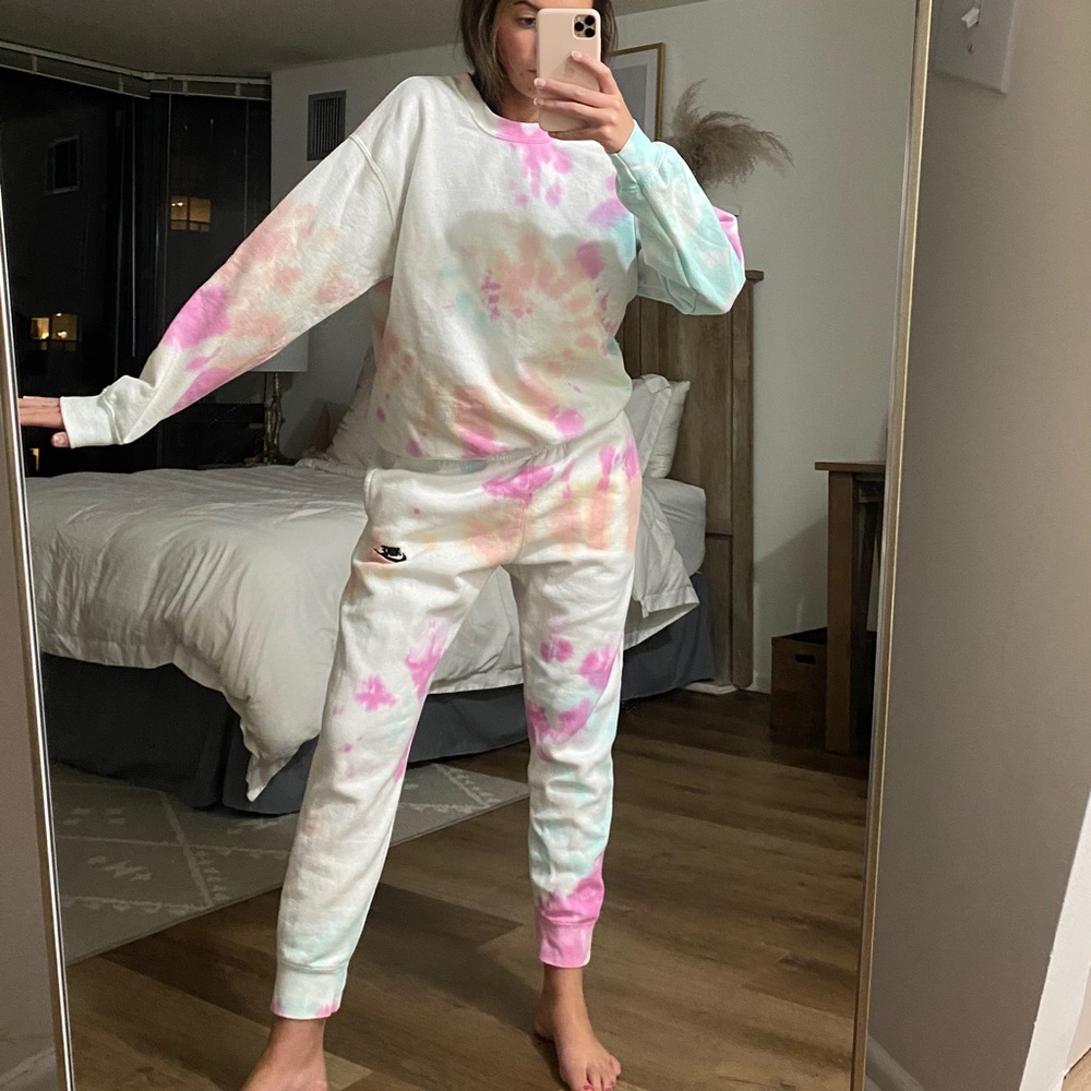 TieDYE sweatsuit matching set